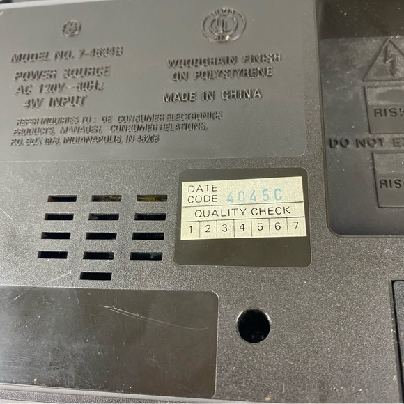 Vintage General Electric GE Digital AM/FM Radio Alarm Clock Model 7-4634B Works - Picture 4 of 6